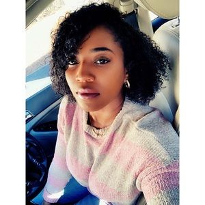 Meet your Posher, Keshia